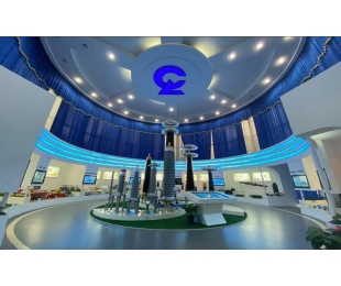 ���¿Ƽ����Źɷ����޹�˾ ʵ��¥װ�޹���1200m?